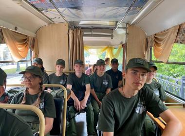 Курсанты Центра «ВОИН» проехали по знаковым местам Екатеринбурга в тематическом трамвае-лектории