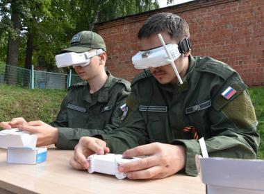 Глава Чувашии Олег Николаев  и Центр ВОИН в республике вместе отметили День государственного флага России