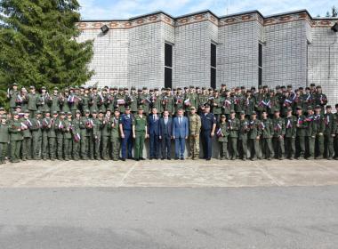 Глава Чувашии Олег Николаев  и Центр ВОИН в республике вместе отметили День государственного флага России