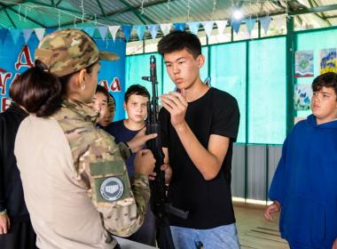 Центр «ВОИН» в Бурятии провел кинопоказ в честь Дня образования суворовских и нахимовских училищ