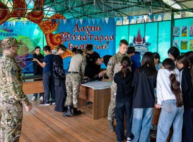 Центр «ВОИН» в Бурятии провел кинопоказ в честь Дня образования суворовских и нахимовских училищ