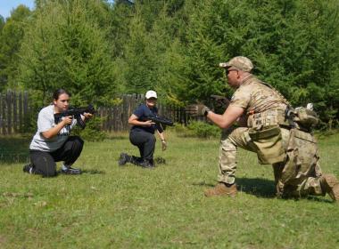 Центр «ВОИН» в Бурятии провел военно-патриотическую игру «Зарница» на Байкальском молодежном форуме