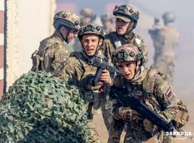 Армия «Волга», в составе которой выступила сборная Центра «ВОИН», заняла третье место в финальном бою «Зарницы 2.0»