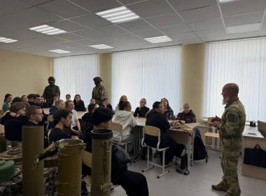 Свердловские курсанты отрабатывают навыки для сдачи нормативов