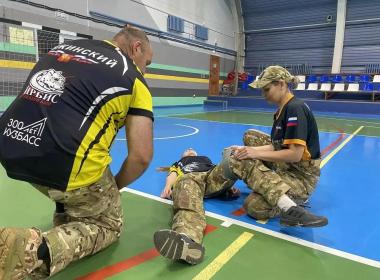 Семья Крохиных из поселка Тяжинский тренируется с Центром «ВОИН» в Кузбассе для участия региональном этапе в «Семейной з