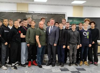 Свердловский филиал Центра «ВОИН» посетил представитель губернатора